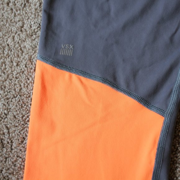 VSX Sport Victoria's Secret Yoga Capri Leggings - Picture 5 of 5